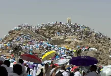 Jutaan Doa Menggema di Padang Arafah