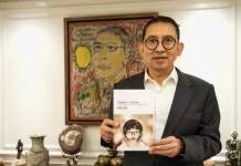 Menbud Fadli Luncurkan Buku Antologi Puisi 'Mimpi-Mimpi yang Kupelihara'
