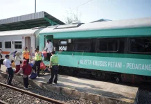 KA Lokal Rangkasbitung Merak Layani Dua Juta Pelanggan