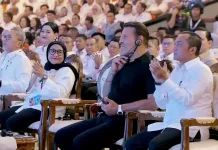 Tony Robbins Temani Presiden Prabowo Tinjau MBG, Ketahui Kiprahnya