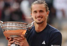 Tundukkan Cobolli, Zverev Raih Gelar Grand Slam Perdana di Roland Garros