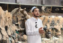 Pabrik Parfum Mawar Taif Tarik Perhatian Jemaah