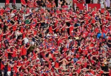 Aksi Dayung Viking Suporter Norwegia Curi Perhatian di Piala Dunia 2026