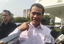 Mentan Amran Tiba di Istana, Isyaratkan Bahas Harga TBS dengan Presiden