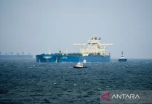 Pembukaan Selat Hormuz Dinilai Untungkan Ekonomi Indonesia