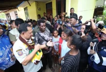 Mendagri Tinjau Program Bedah Rumah di Papua, 22.379 Rumah Siap Direhabilitasi