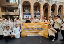 Kepala Daker Madinah Lepas Kepulangan Kloter 15 LOP ke Indonesia
