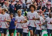 Tak Hanya Bertanding, Skuad AS Rajin Pantau Laga Rival di TV