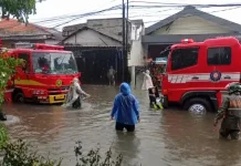 BPBD Lakukan Penanganan Banjir di Surabaya