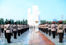 Polri Gelar Ziarah dan Tabur Bunga Menyambut Hari Bhayangkara Ke-80