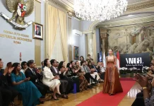 KBRI Roma Promosikan Wastra dan Ekonomi Kreatif lewat Peragaan Busana