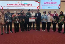 Kemensos Salurkan Bansos Rp544 Miliar di Sulsel Disaksikan Komisi VIII DPR