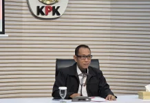 KPK Tahan Bupati Kuansing Terkait Dugaan Suap Jual Beli Jabatan