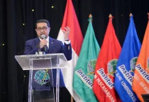 Menteri Ekraf Ajak Wisudawan STIAMI Ciptakan Wirausaha lewat Ekonomi Kreatif