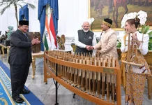 Diplomasi Budaya, Presiden Beri PM Modi 'Hadiah' Angklung