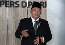 DPR Minta Pemda Tak Lagi Rumahkan Guru Honorer