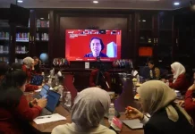 Webinar Universitas Bakrie Bahas Tantangan AI dan Budaya Viral di Ruang Digital