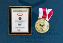Rekor MURI Serahkan Piagam Penghargaan untuk DDTC Library