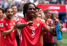 Aston Villa Bajak Target Newcastle Johan Manzambi