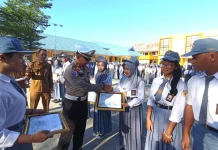 'Police Go To School' Ajak Pelajar Tolitoli Utamakan Keselamatan Berkendara