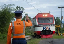 KAI Tangani 320 Perlintasan dan Kecam Penganiayaan Petugas