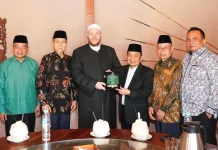 Ketum PB Mathla'ul Anwar Menerima Kunjungan Presiden Imam Nasional Australia