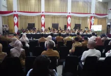 Menteri LH Targetkan Krisis Sampah Sumbar Tuntas pada 2027