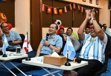 Mentrans Nobar Semifinal Piala Dunia dengan Kawasan Transmigrasi