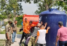 Terdampak Kekeringan Warga Pebayuran Bekasi Dapat Bantuan 15.000 Liter Air Bersih