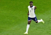 Inggris Bungkam Prancis, 'Hat-Trick' Saka Pecahkan Rekor Legenda Brasil Pelé