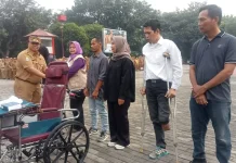 Pemkot Bekasi Salurkan 91 Unit Alat Bantu Disabilitas Bagi Warga Tak Mampu