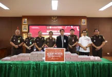 Kejari Tangsel Setor Kas Negara  Rp14,2 Miliar dari Pinjol Ilegal