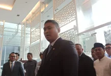 Kepala BGN Sudaryono Tiba di Kantor, Langsung Pimpin Rapat