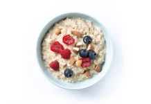 Ketahui Khasiat Oatmeal yang Jadi Karbohidrat Pilihan Pengganti Nasi