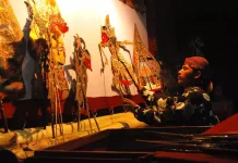 Perajin Wayang Kulit Catat Penjualan hingga Pasar Luar Negeri