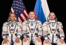 Kru Ekspedisi 74 Tinggalkan ISS, Soyuz MS-28 Kembali ke Bumi