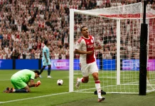 Ouazane Cetak Gol Penentu, Ajax Tundukkan Burnley 2-1