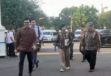 Tiba di Istana, Pimpinan BI Temui Presiden, Pastikan Stabilitas Rupiah Terjaga