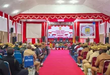 Ketua DPRK Puncak Thomas Tabuni Mengajak Warga Menjaga Persatuan Damai