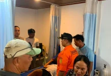 Empat Wisatawan Dievakuasi usai Terjatuh di Pantai Semeti Lombok