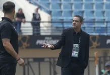 Arema Optimistis Menangi Derby Jatim Demi Tiket Final Piala Presiden 2026