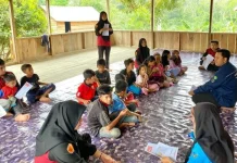 Partisipasi Semesta Hadirkan PAUD bagi Anak Suku Dalam Jambi