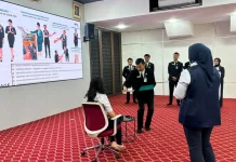 KAI Services Gelar Training Basic Hospitality Petugas Luxury Lounge