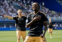 Míchel Akui Ajax Belum Meyakinkan Meski Menang atas Zwolle