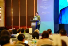 Menko Airlangga Minta Emiten Jaga Kepercayaan Investor yang Semakin Teliti