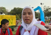 Dari Subuh, Keluarga Kecil Asal Bogor Berburu Cerita di Pesta Rakyat Monas