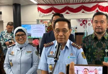 Wamenkes Benjamin Apresiasi Solidaritas Tenaga Medis Tangani Gempa NTT