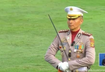 Cerita Kombes Pol Jerrold Pimpin Upacara Penurunan Bendera di Istana