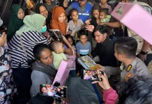 Hadir di Tengah Pengungsi Gempa Sikka, Wapres Sampaikan Empati dan Permohonan Maaf