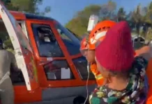 Basarnas Kirim Lima Nakes ke NTT Menggunakan Helikopter HR-3604